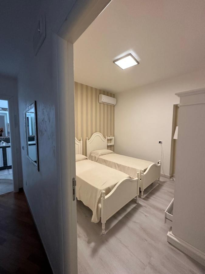 B&B By Family L&G Вибо Валентия Марина Екстериор снимка