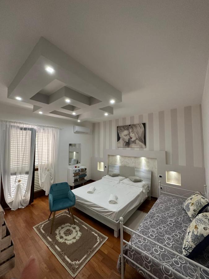 B&B By Family L&G Вибо Валентия Марина Екстериор снимка